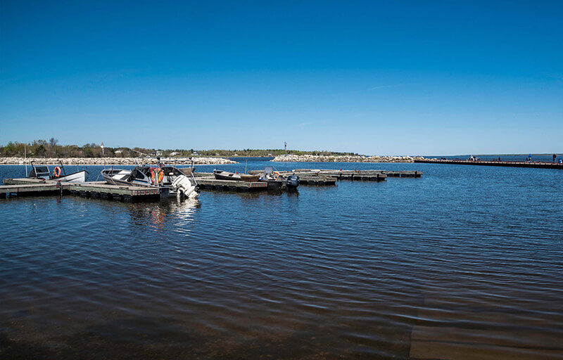 fishing base 10 - Lake Winnipeg